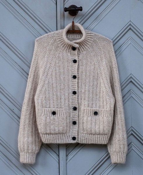 RIBBED_RAGLAN.jpg